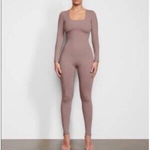 SKIMS All-In-One Scoop Neck Long Sleeve Onsie Jumpsuit Umber 4X